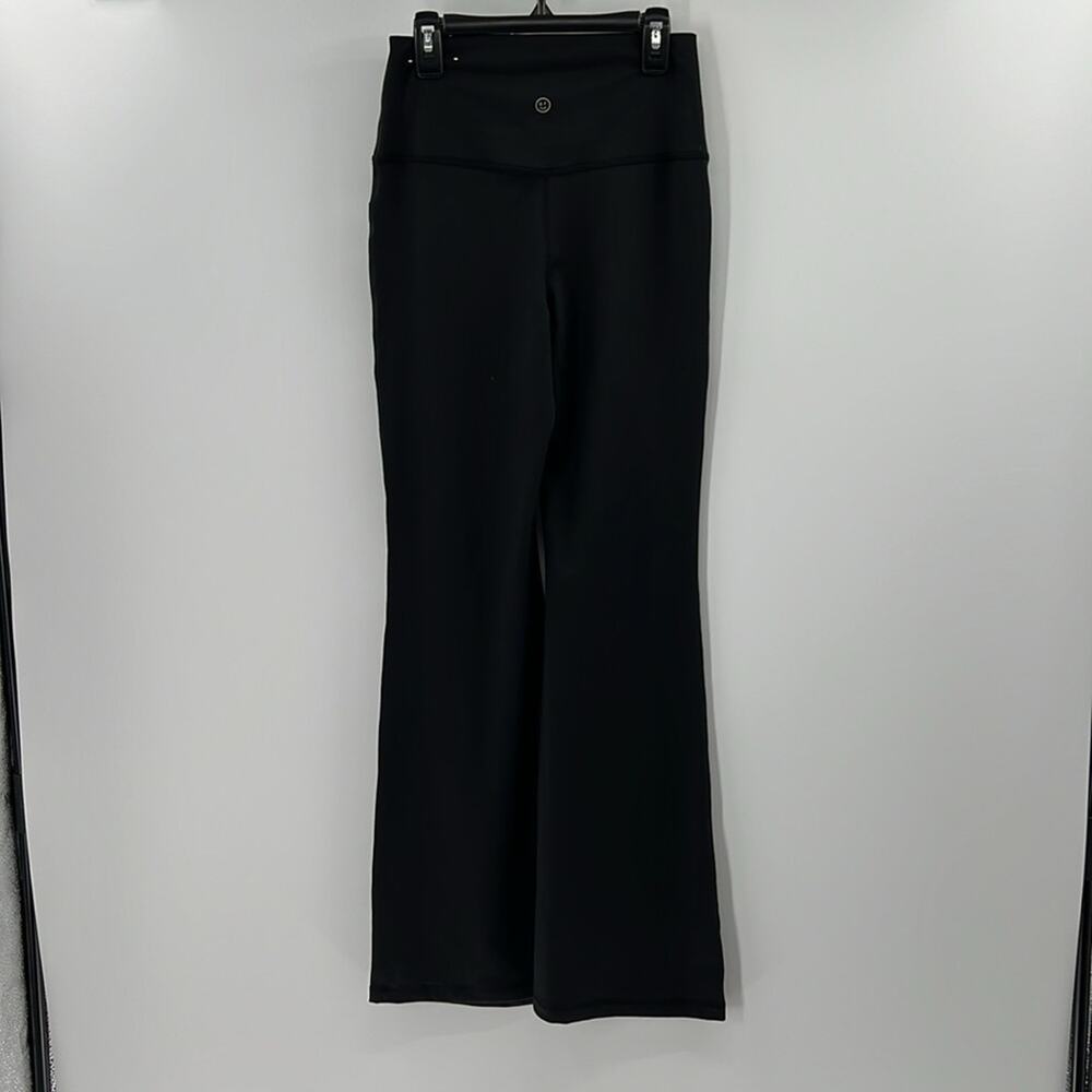 Gilly Hicks Recharge Flare Leggings - Black - Medium - Picture 6 of 6